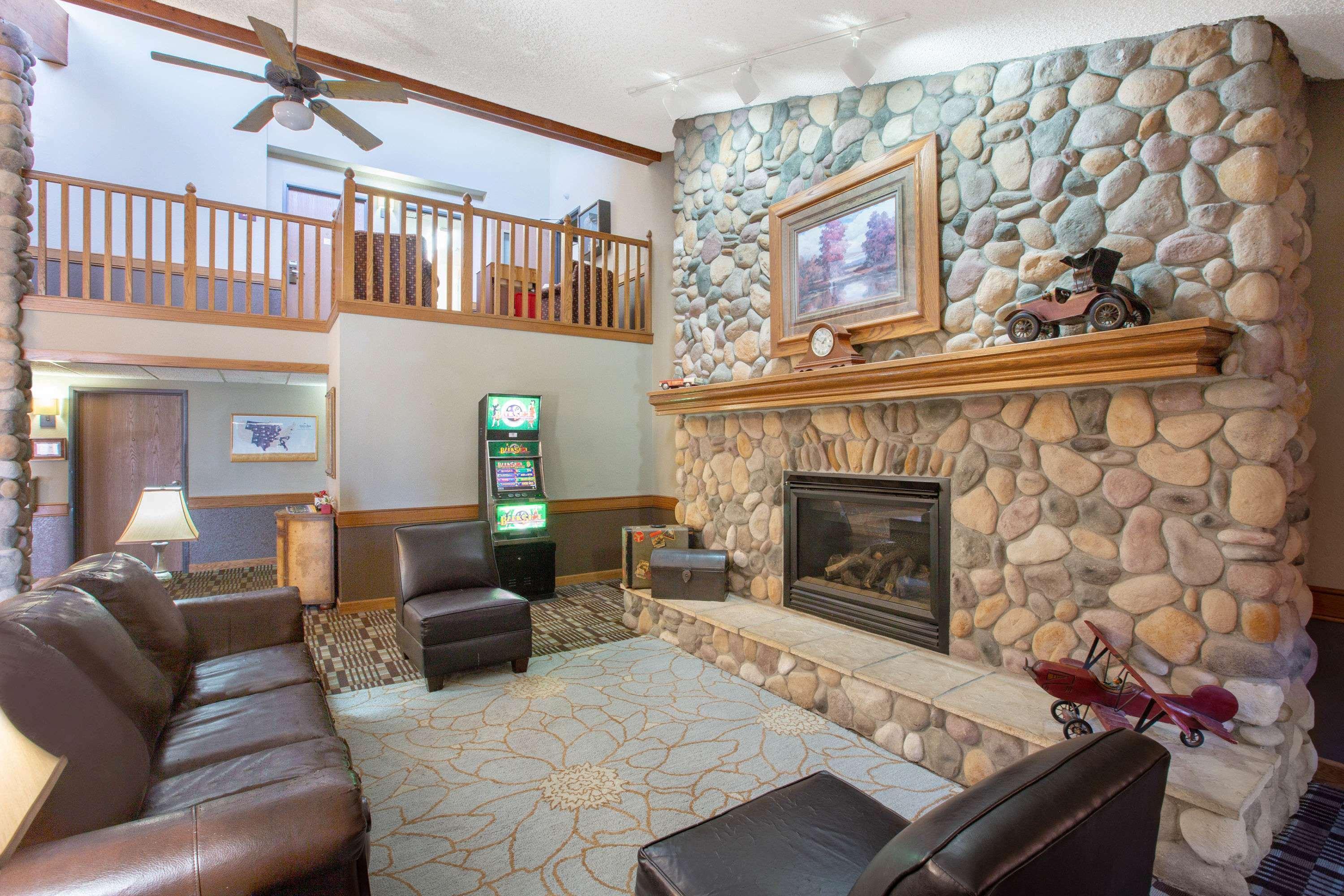 Americinn By Wyndham Lincoln North Extérieur photo